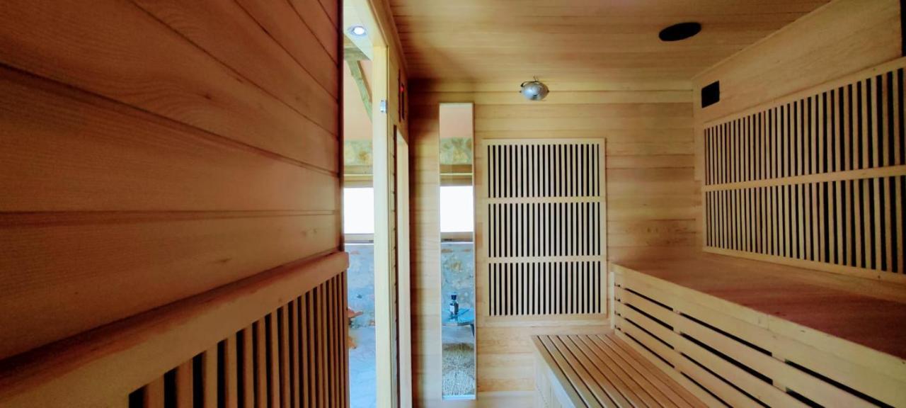 Casale Al Lago Con Piscina E Sauna Corbara  Bagian luar foto